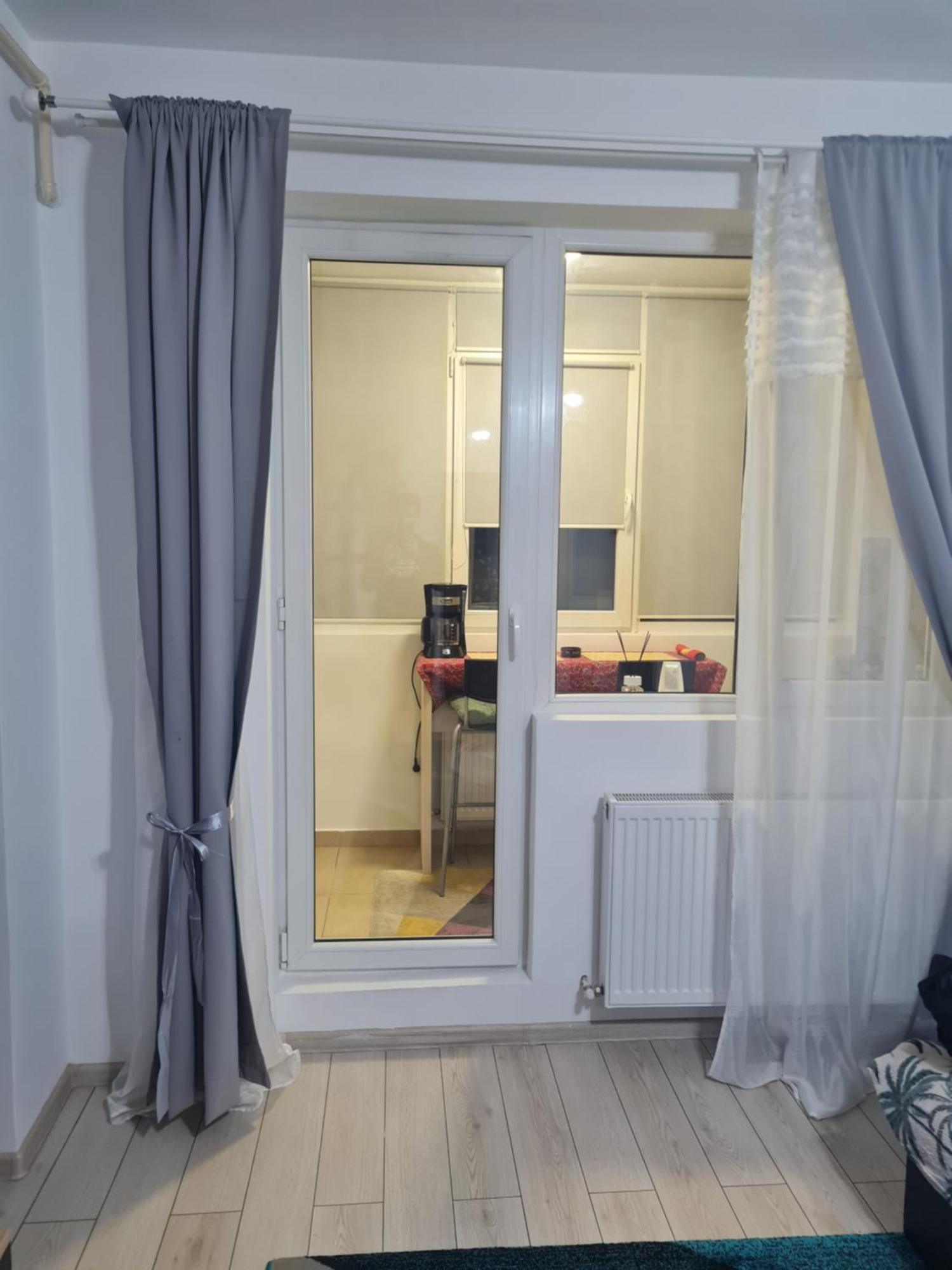 Luxury 1 Bedroom Apartment Roşu Buitenkant foto